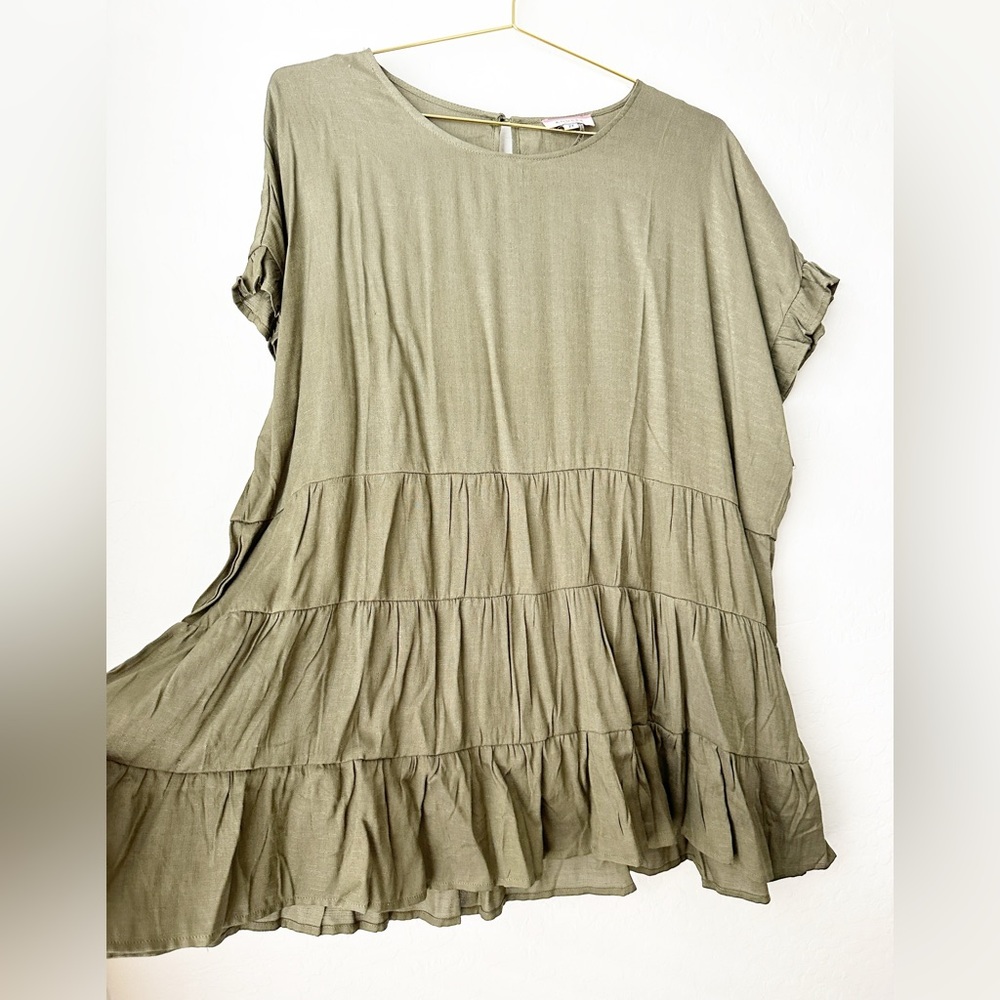 Plus size olive green babydoll style top 2x